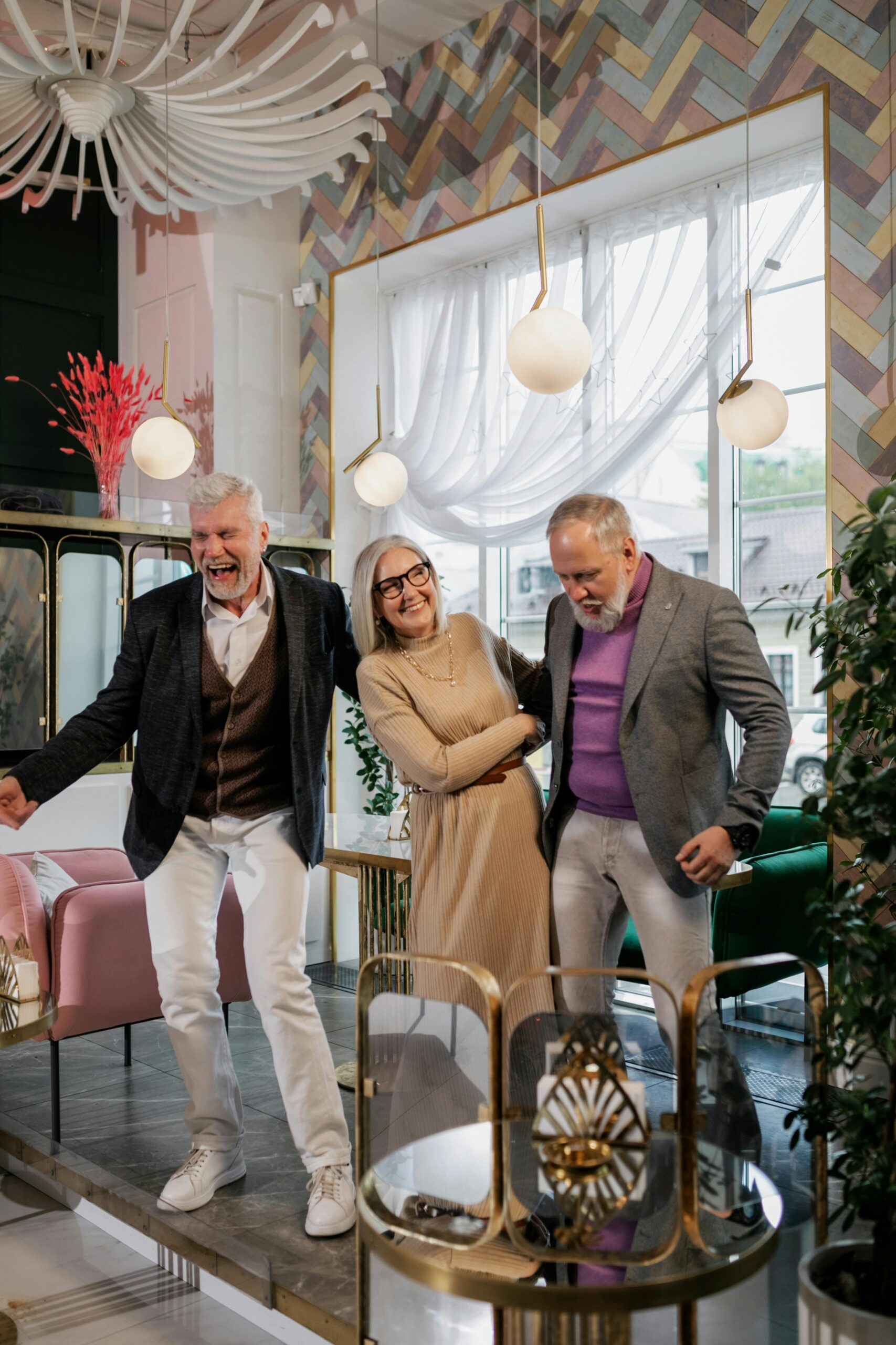 organisateur organisation décoration luxe fête fete anniversaire birthday luxury party ballon thème enfant adulte 50 ans cadeaux invités gâteau backdrop designer coin photo départ en retraite senior maiche morteau pontarlier Besançon suisse